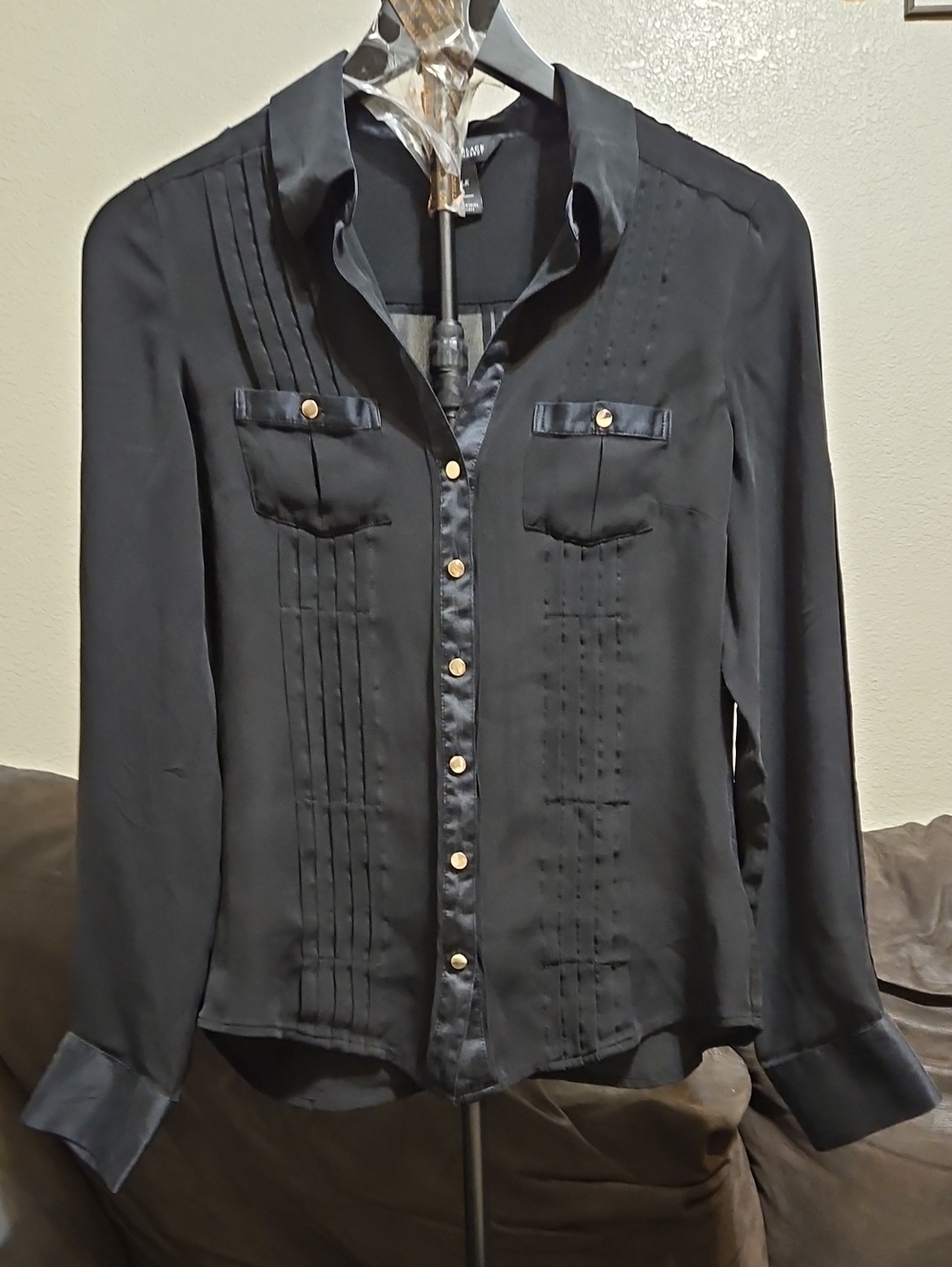 100% Silk White House Black Market Button Front Blouse